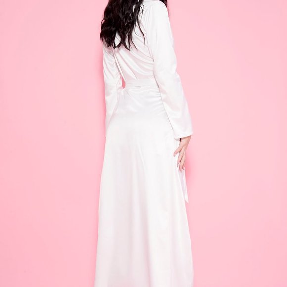 Long White Satin Robe with Lace Trim Size OS - Picture 3 of 4